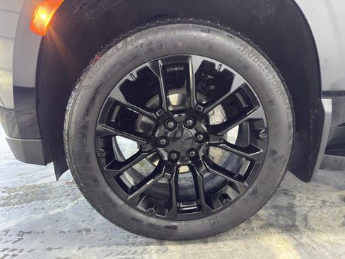 Used 2024 GMC Yukon XL Denali image 35