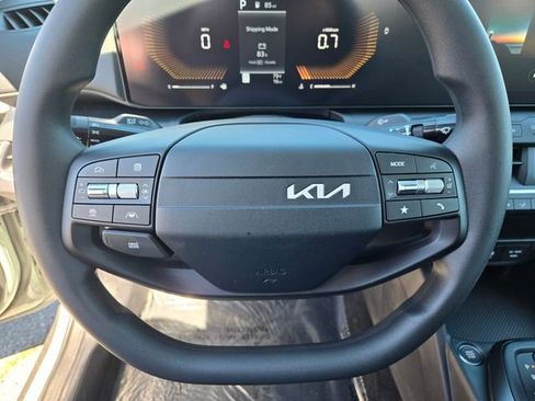 New 2026 Kia K4 LXS image 23