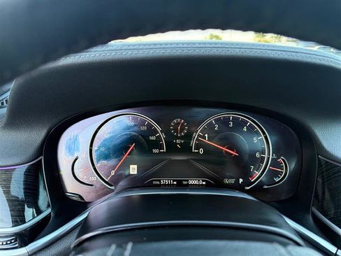 Used 2018 BMW 750i xDrive image 44