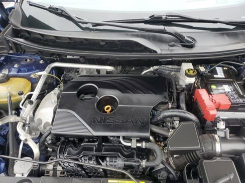 Used 2021 Nissan Rogue Platinum image 11