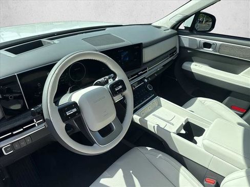 Certified 2025 Hyundai Santa Fe Calligraphy image 4