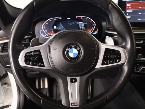 Used 2023 BMW 530i xDrive w/ M Sport Package AWD/4WD image 3