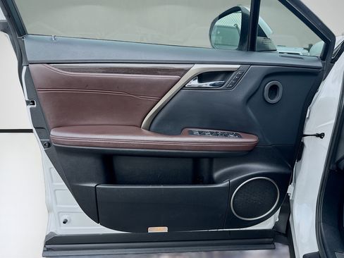 Used 2020 Lexus RX 350 FWD w/ Luxury Package image 23