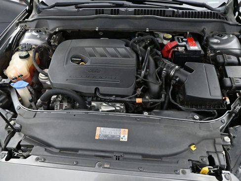 Used 2014 Ford Fusion SE w/ Equipment Group 201A image 27