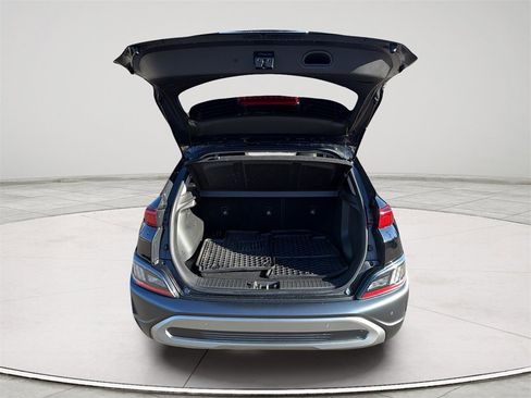 Used 2023 Hyundai Kona Limited image 12