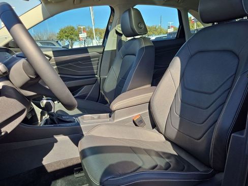 Used 2023 Volkswagen Jetta SEL image 15