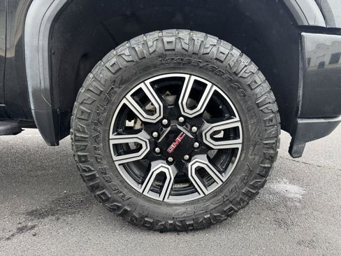 Used 2021 GMC Sierra 2500 AT4 w/ AT4 Premium Plus Package AWD/4WD image 47