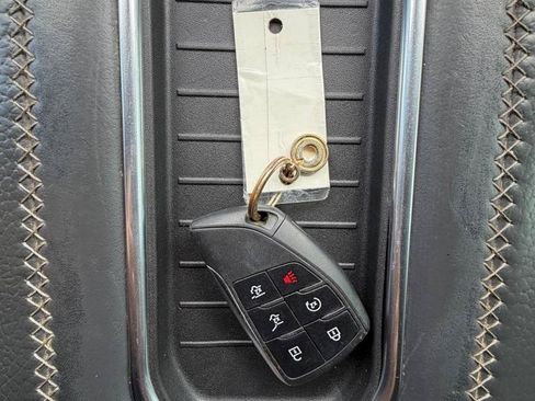 Used 2021 GMC Yukon Denali w/ Denali Premium Package RWD image 30