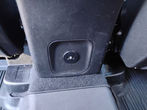 Used 2023 Ford Escape ST-Line image 17