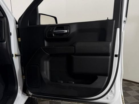 Used 2022 Chevrolet Silverado 1500 Custom Trail Boss AWD/4WD image 25