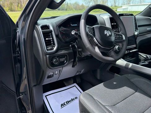Used 2025 RAM 1500 Big Horn AWD/4WD image 12