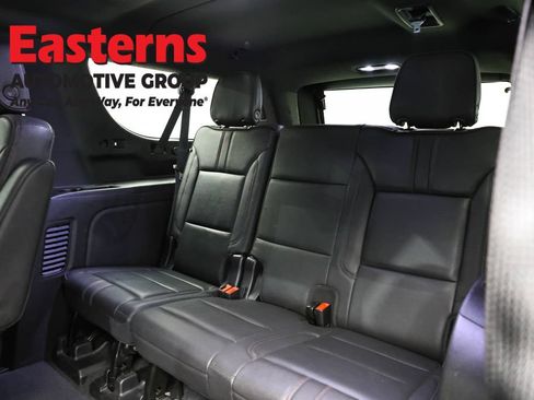 Used 2022 Chevrolet Suburban RST w/ Luxury Package AWD/4WD image 28