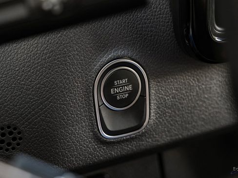 Used 2025 Mercedes-Benz Sprinter 2500 image 49