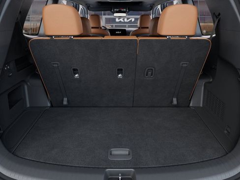 Used 2025 Kia Telluride AWD image 19