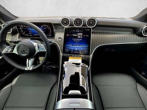 Used 2026 Mercedes-Benz GLC 300 4MATIC image 7