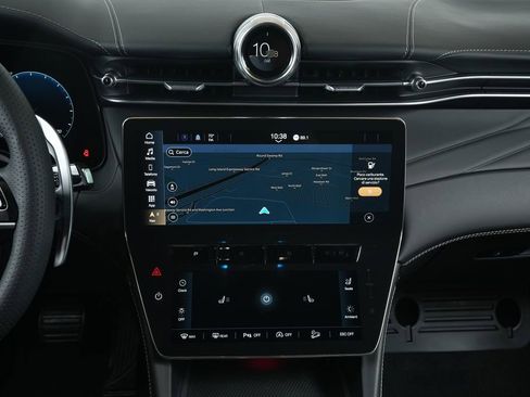 New 2025 Maserati Grecale GT image 21