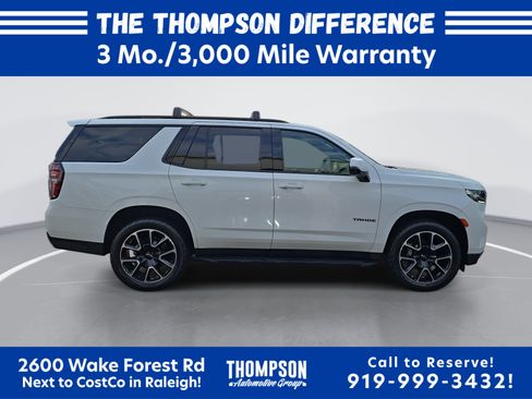 Used 2022 Chevrolet Tahoe RST w/ Luxury Package AWD/4WD image 2