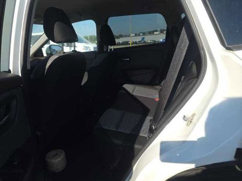 Used 2023 Nissan Rogue SV AWD/4WD image 8
