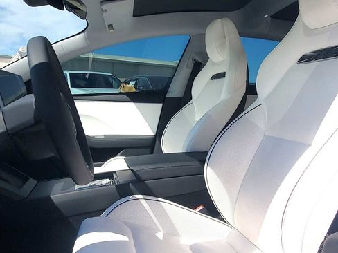 Used 2024 Tesla Model 3 Performance image 15