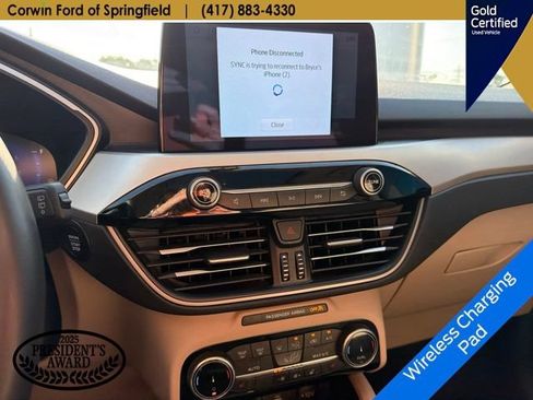 Used 2022 Ford Escape SEL w/ Technology Package FWD image 18