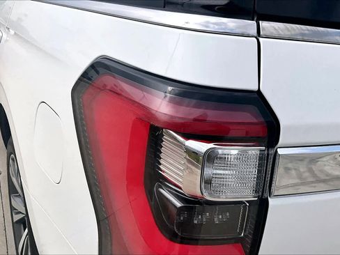Used 2021 Ford Expedition Limited RWD image 25