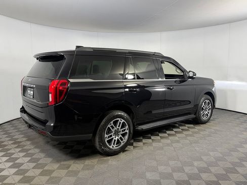 Used 2025 Ford Expedition Active AWD/4WD image 7