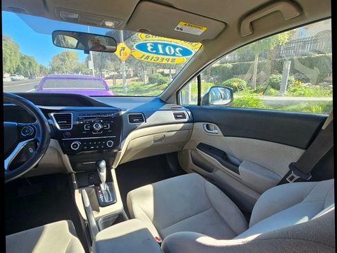 Used 2013 Honda Civic LX image 29