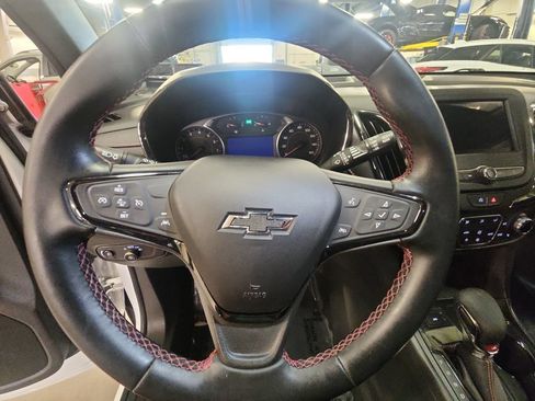 Used 2023 Chevrolet Equinox RS AWD/4WD image 16