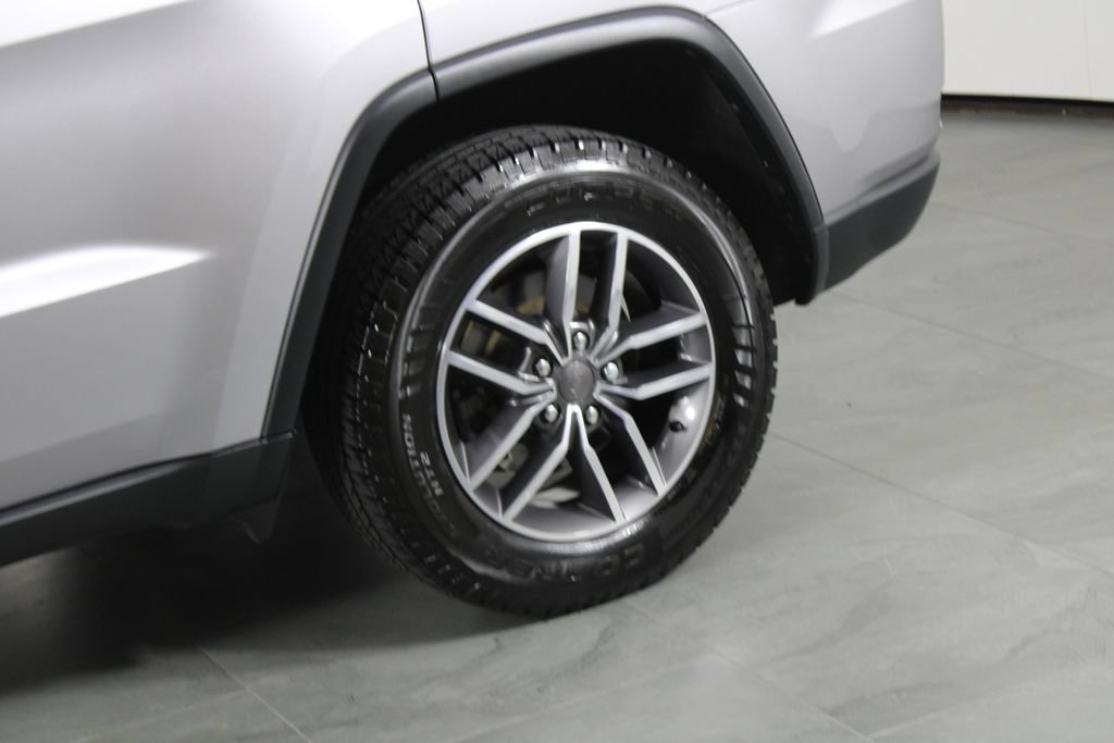 Used 2019 Jeep Grand Cherokee Limited RWD image 14