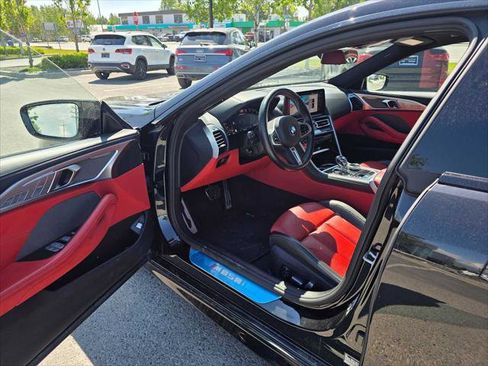Used 2025 BMW M850i xDrive AWD/4WD image 19