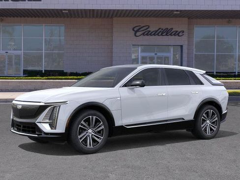 New 2026 Cadillac Lyriq Premium Luxury w/ LPO, Floor Liner Package RWD image 2
