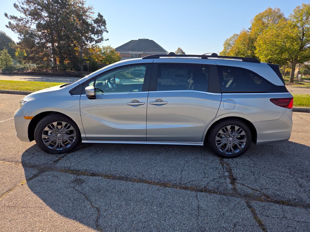 New 2027 Honda Odyssey Touring image 25