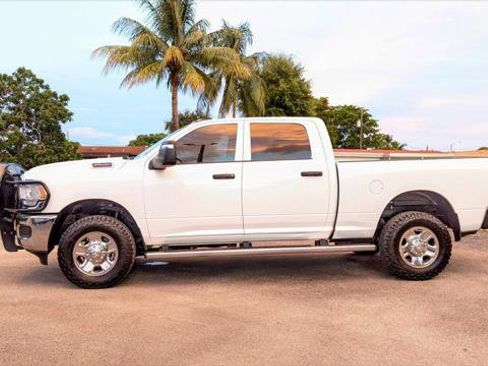 Used 2023 RAM 2500 Tradesman image 3