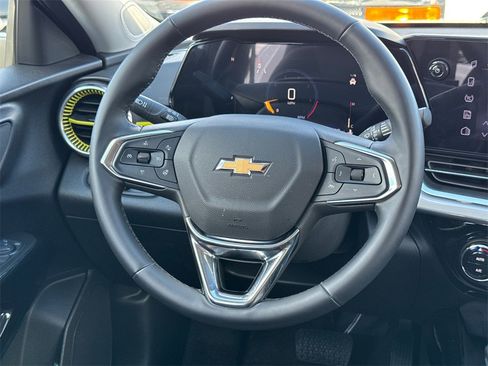 Used 2026 Chevrolet Trax LT w/ Driver Confidence Package image 24
