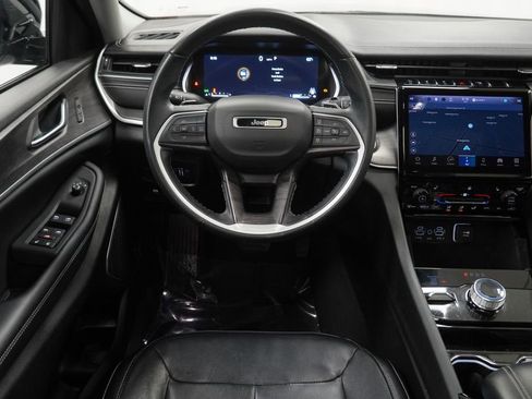 Used 2022 Jeep Grand Cherokee L Limited image 27