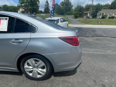 Used 2019 Subaru Legacy 2.5i AWD/4WD image 5