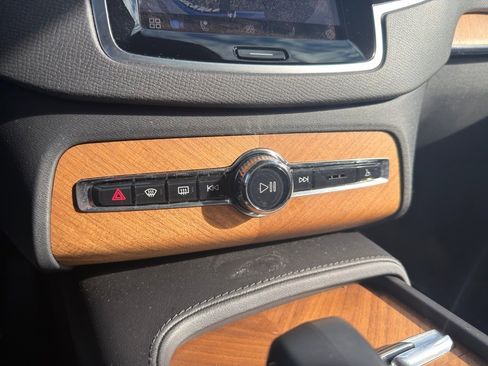 Used 2023 Volvo XC90 B6 Plus w/ Protection Package Premier image 26