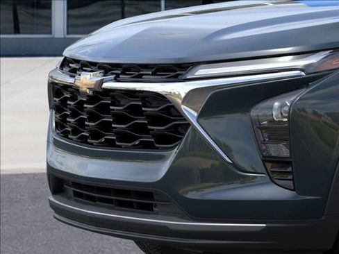 New 2026 Chevrolet Trax LT image 13