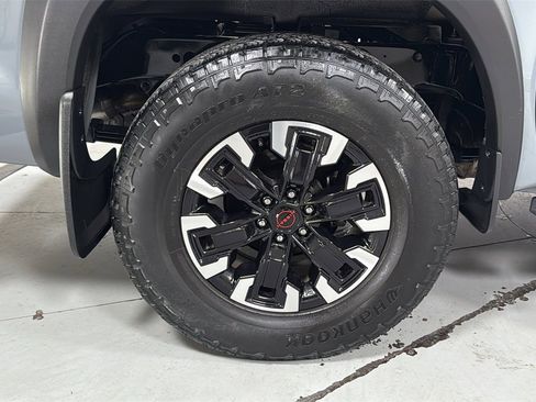 Used 2022 Nissan Frontier PRO-4X w/ Technology Package image 22