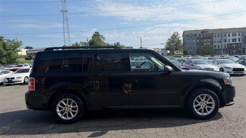 Used 2018 Ford Flex SE FWD image 3