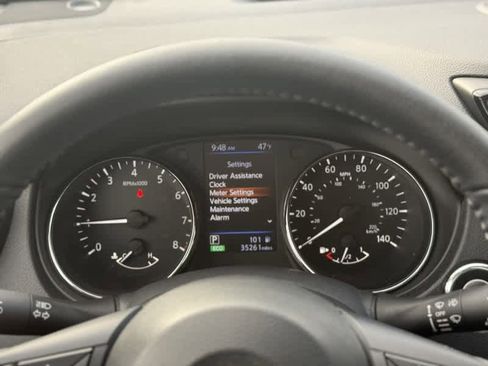 Used 2020 Nissan Rogue SL w/ Premium Package image 25