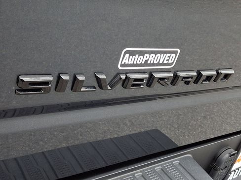 Used 2019 Chevrolet Silverado 1500 Custom w/ Custom Value Package image 29