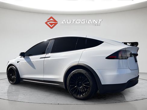 Used 2022 Tesla Model X Plaid AWD/4WD image 4
