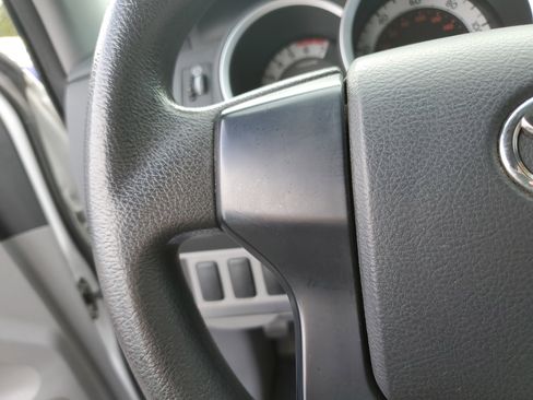 Used 2013 Toyota Tacoma 2WD Access Cab image 16