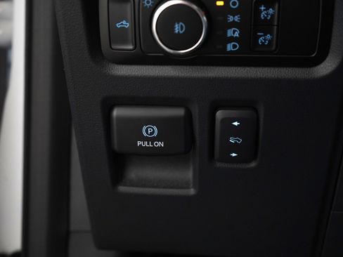 Used 2023 Ford F150 Lariat w/ Equipment Group 502A High image 26