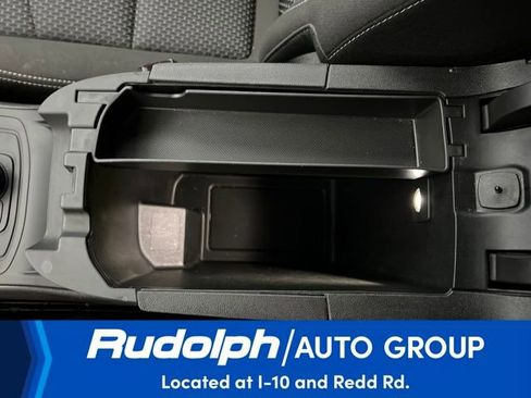 Used 2024 GMC Terrain SLE image 23