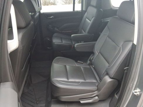 Used 2020 GMC Yukon XL SLT image 30