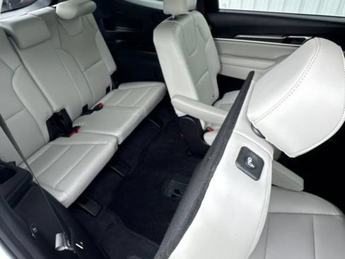 Used 2024 Kia Telluride S FWD image 51