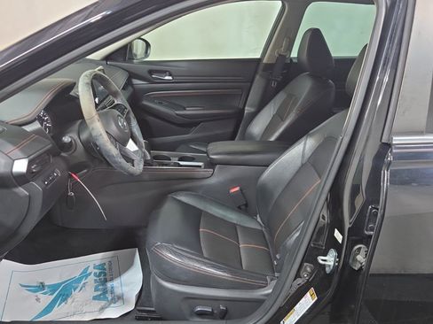 Used 2019 Nissan Altima 2.5 SR FWD image 11