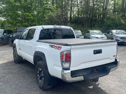 Used 2022 Toyota Tacoma TRD Off-Road AWD/4WD image 6